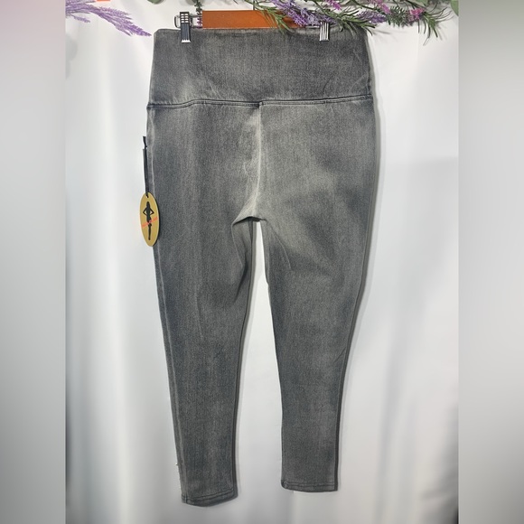 *AUTHENTIC* Athena Marie Pearl High Rise Ankle Jeggings - Picture 4 of 5